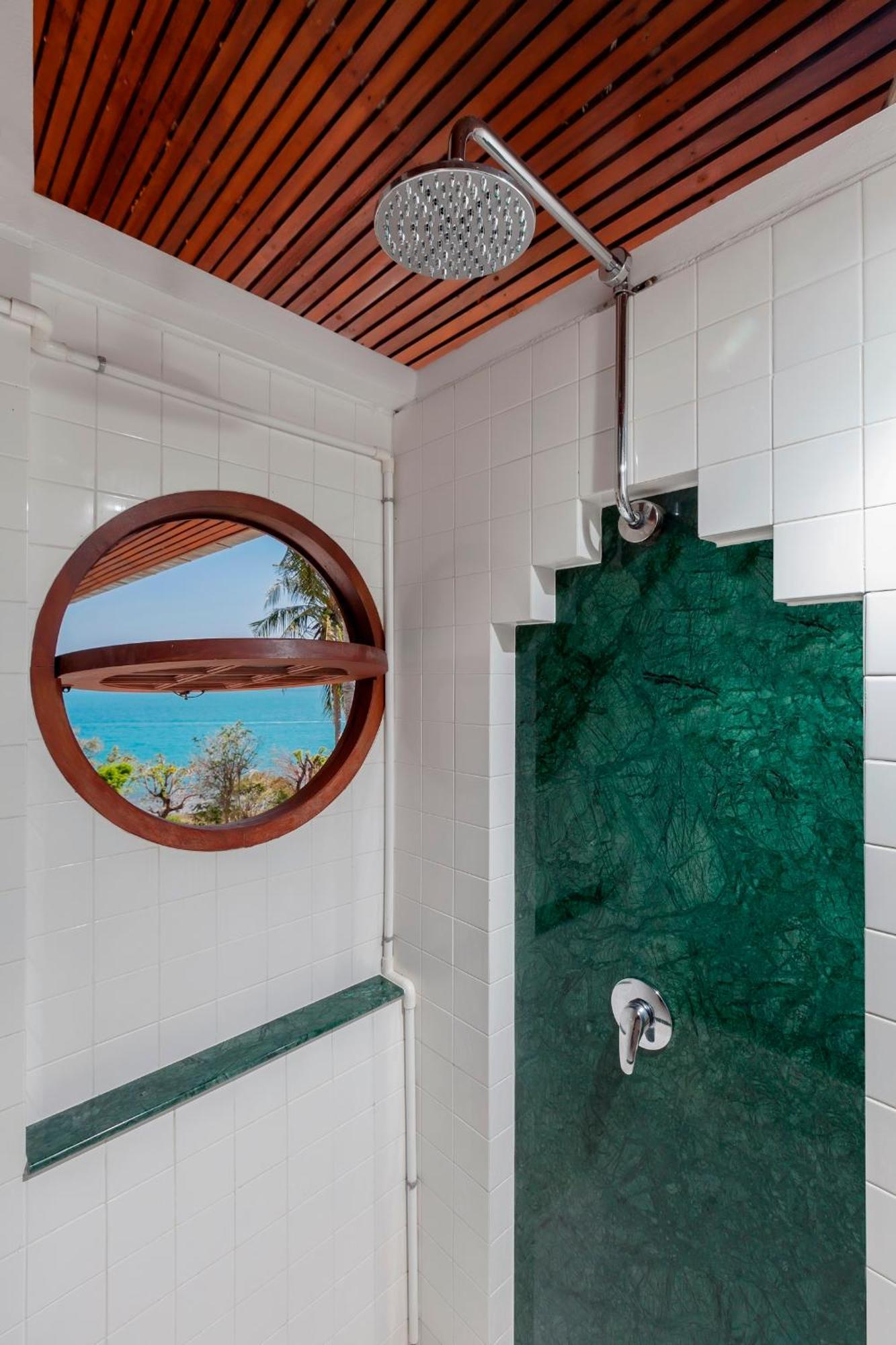 Baan Khunying – Secluded Phuket Beachfront Villa Rawai Buitenkant foto