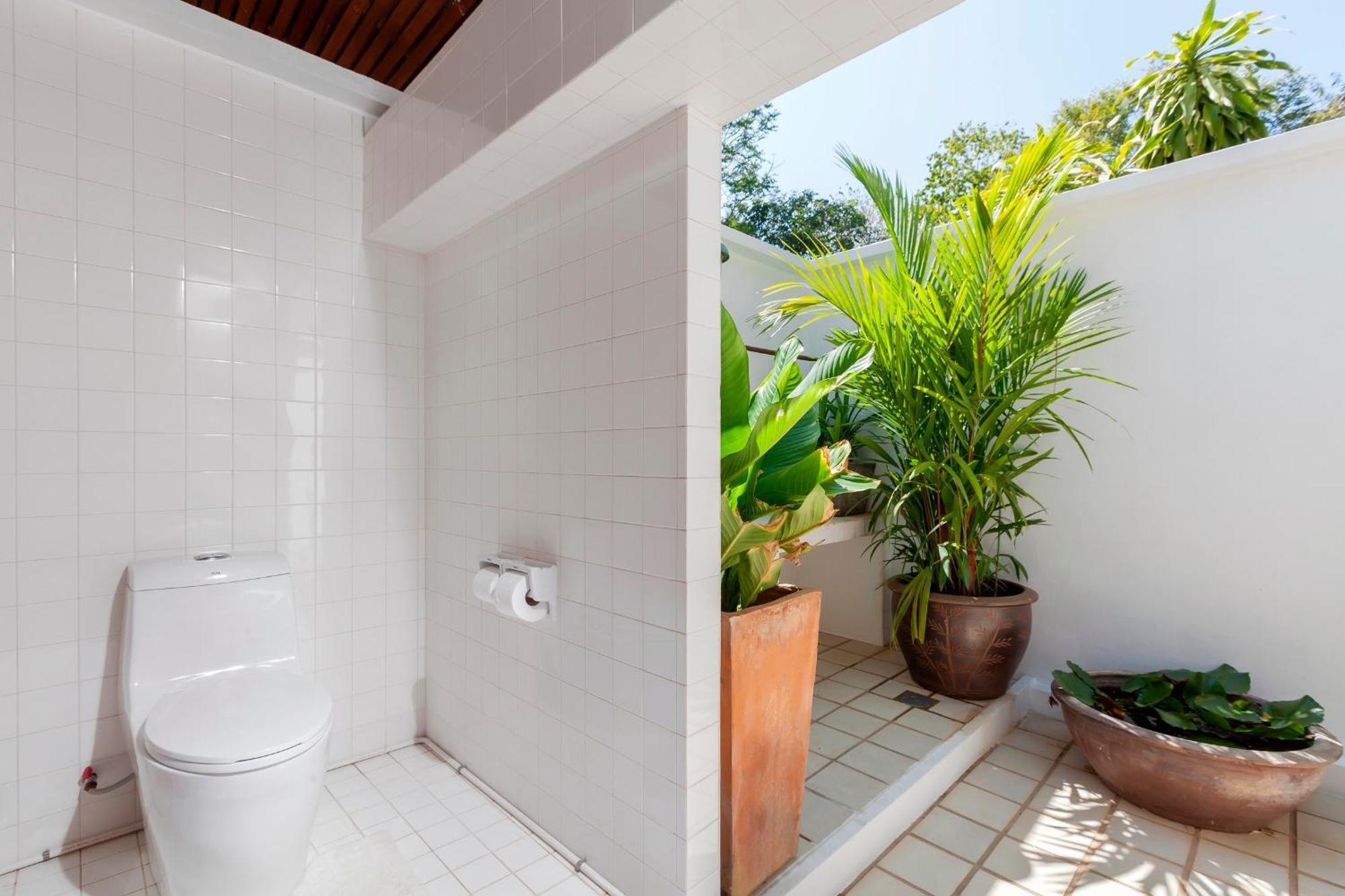 Baan Khunying – Secluded Phuket Beachfront Villa Rawai Buitenkant foto