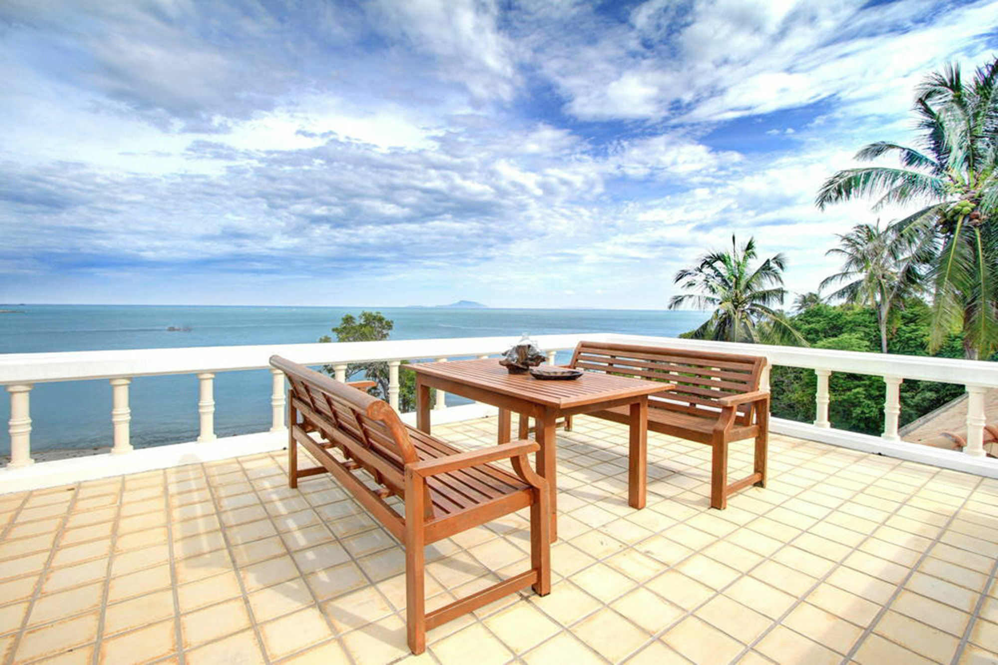 Baan Khunying – Secluded Phuket Beachfront Villa Rawai Buitenkant foto