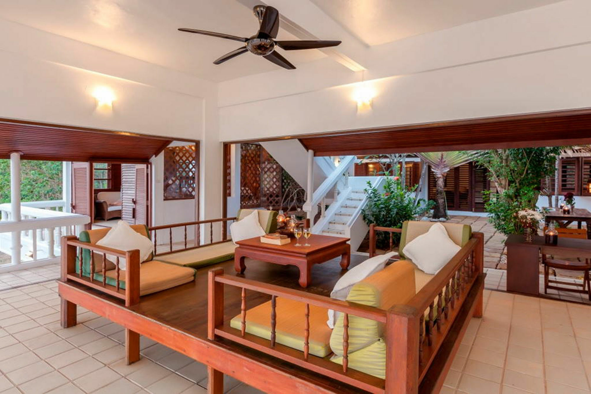 Baan Khunying – Secluded Phuket Beachfront Villa Rawai Buitenkant foto