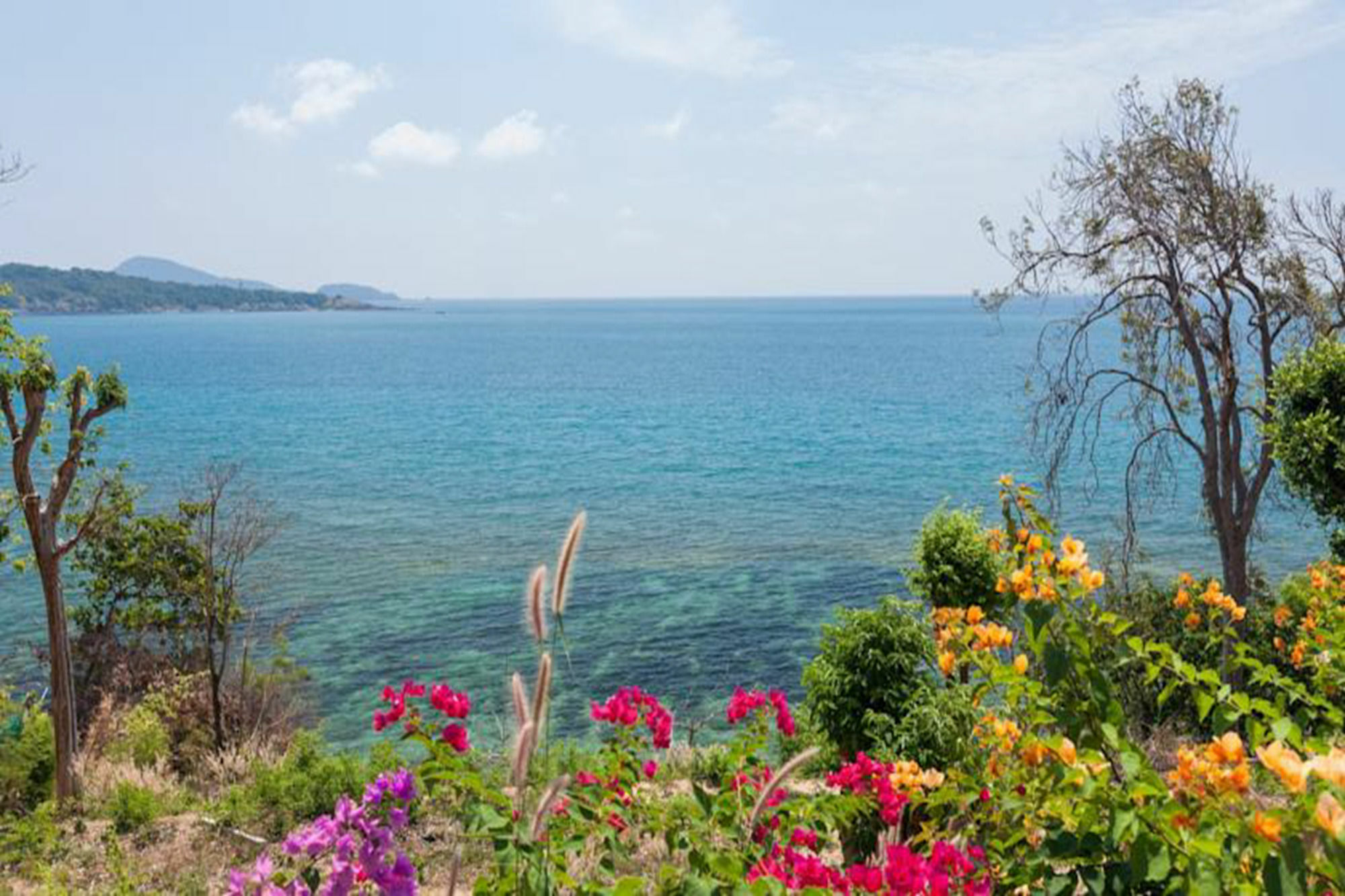 Baan Khunying – Secluded Phuket Beachfront Villa Rawai Buitenkant foto