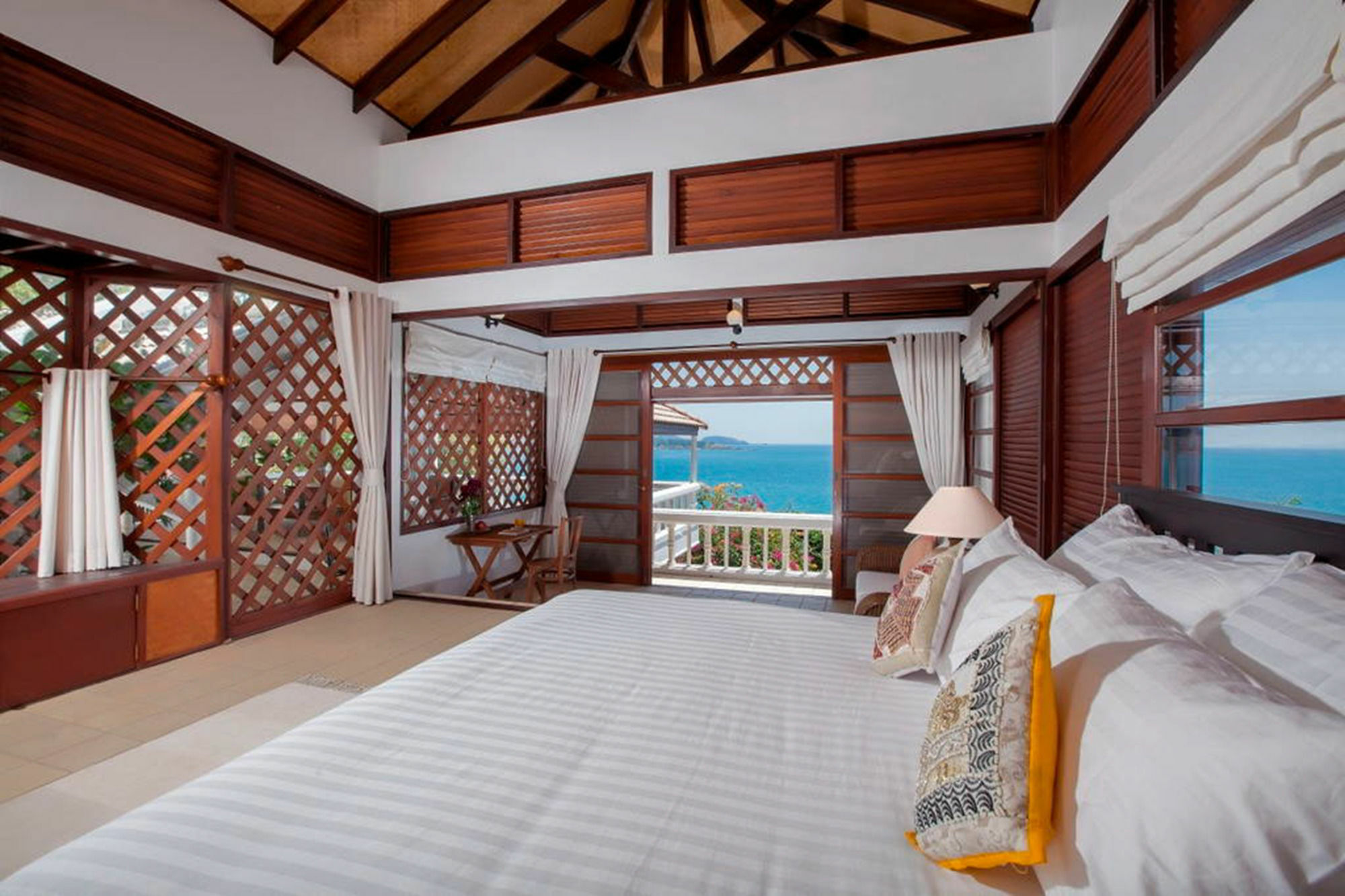 Baan Khunying – Secluded Phuket Beachfront Villa Rawai Buitenkant foto