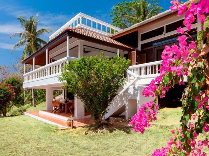 Baan Khunying – Secluded Phuket Beachfront Villa Rawai Buitenkant foto
